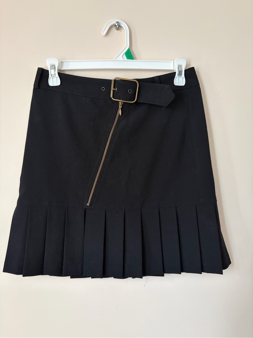 Teenflo - Black Pleated Mini Skirt with Belt and Zip size 2
